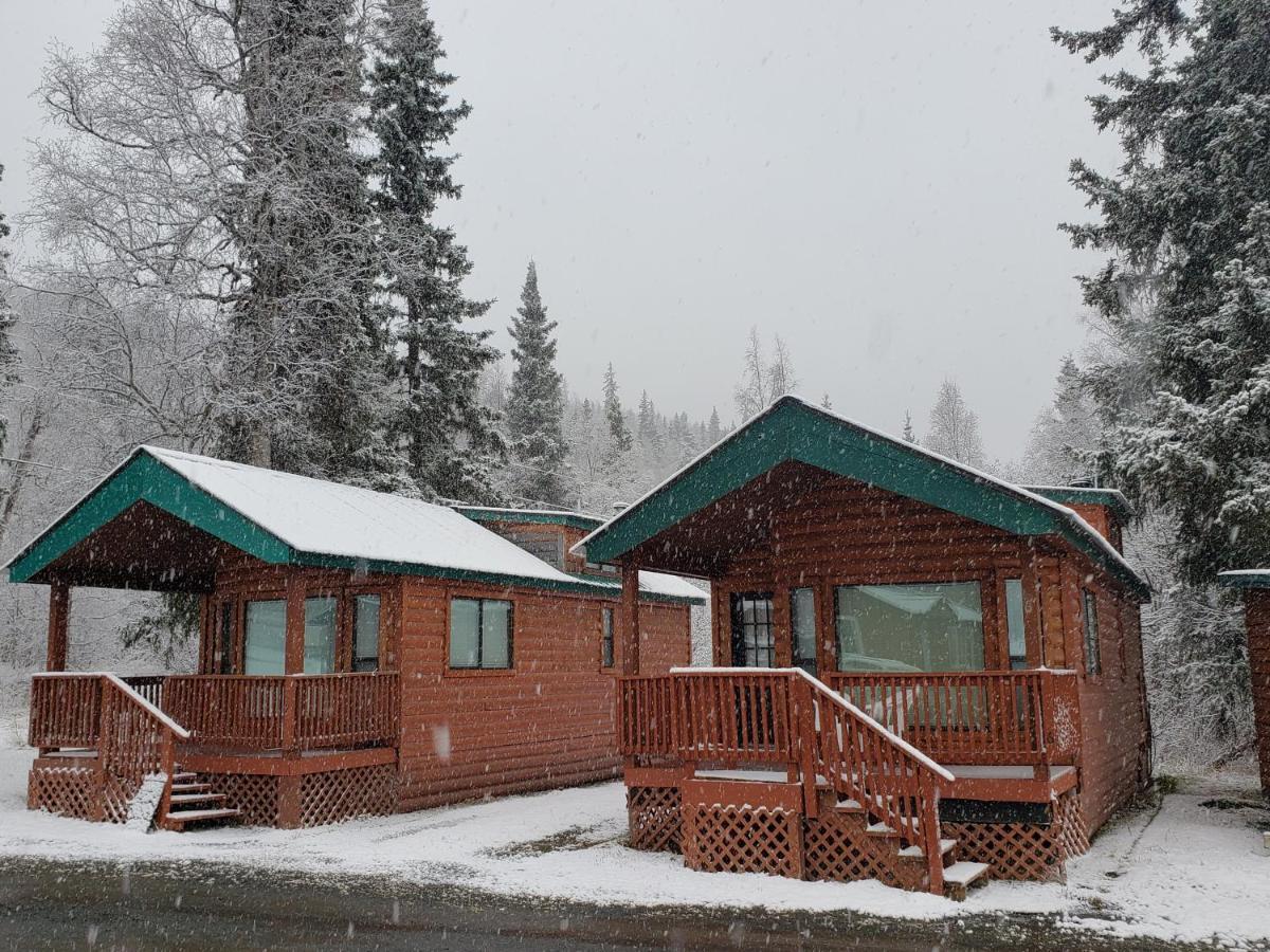 Gwin'S Lodge & Roadhouse Cooper Landing Exterior photo